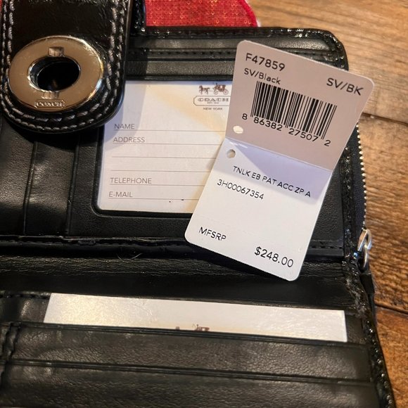 Black Patent Leather Coach Wallet - Picture 5 of 6